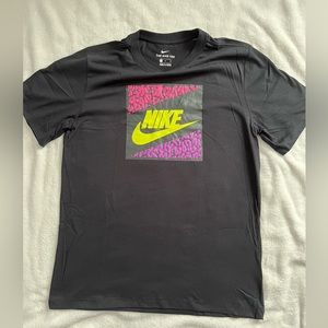 The Nike Tee men’s graphic t-shirt